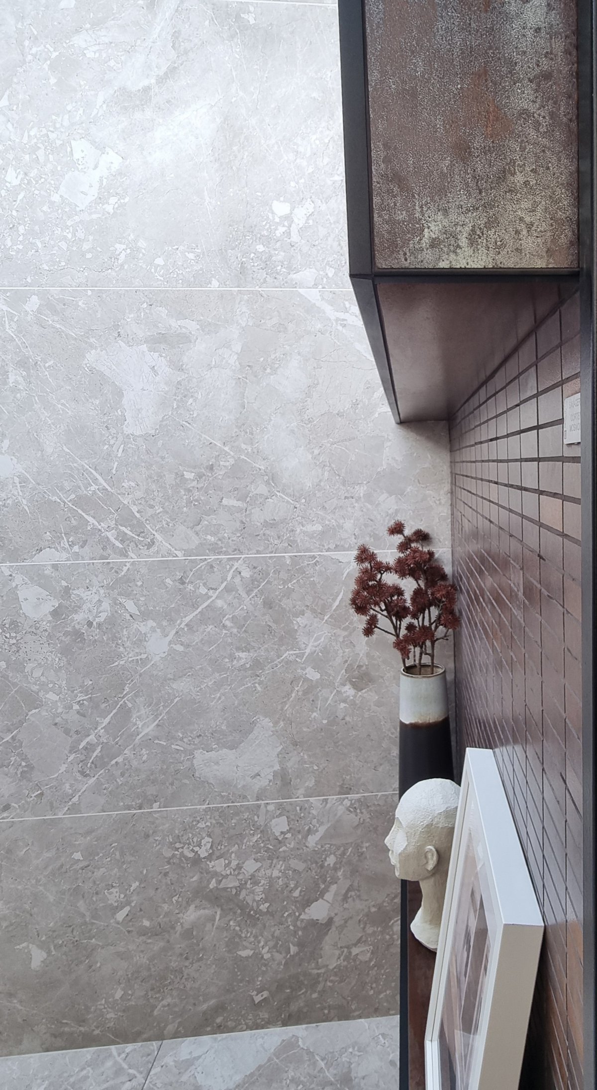 CERAM BELCASTEL SILVER 90x90x1.05 CM